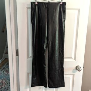 ✨ NWT. Zara Faux Leather Pants. Size L.
